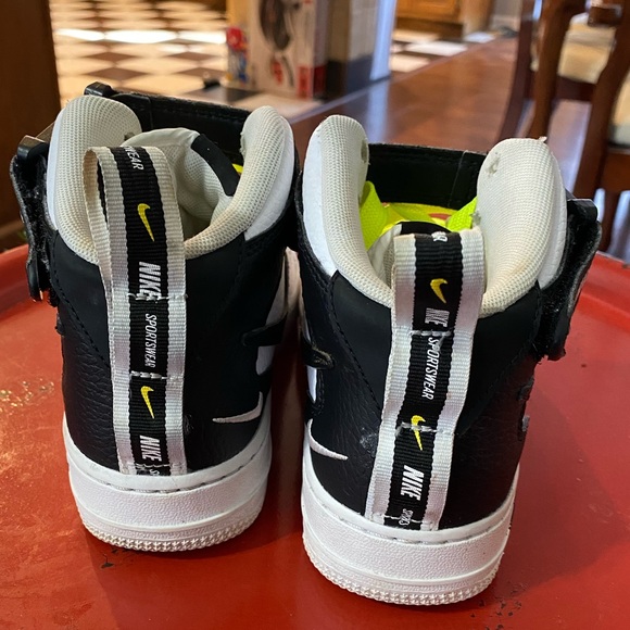 Custom Nike Air Force 1 (rare) size 4y - Picture 2 of 3